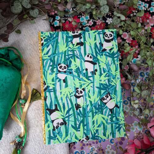instagram-20 🐼Projet en cours de création...
🌱Carnet en tissu avec des jolis motifs de panda dans des bambous.